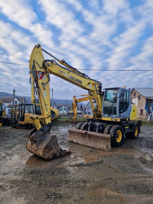 Excavator mobil New Holland