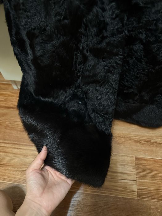 Продам шубу каракуль