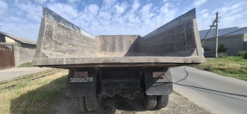 Камаз сотилади самсвал 1989 йил газга рухсати бор