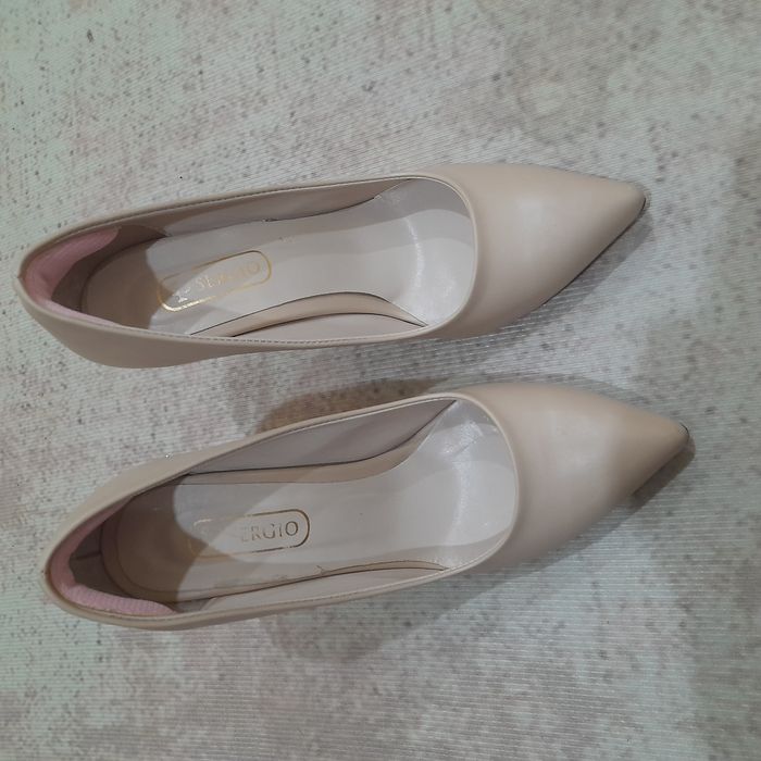 Срочно продам туфли