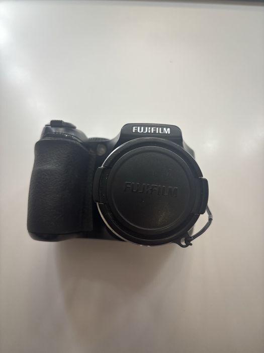 Camera Fujufilm s 5700