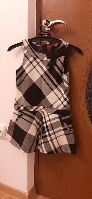 Rochite elegante fetite