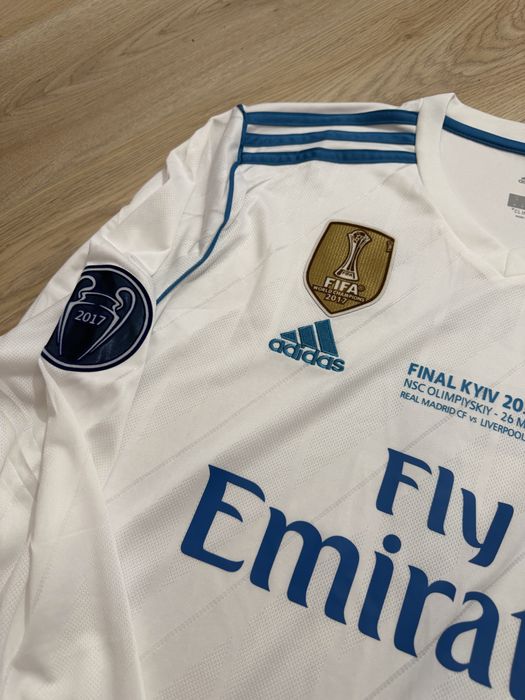 Tricou de fotbal Maneca Lunga Adidas Real Madrid Marime M cu Cristiano Ronaldo 7 CR7 marime M noua Final Kyev
