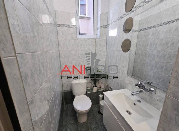 Офис в София-Център площ 130 цена 1380