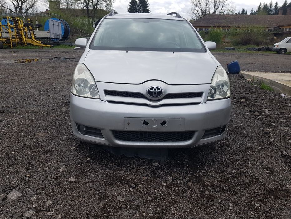 На части! Toyota Corolla Verso 2.2 d4d  136кс Тойота Корола Версо 2008