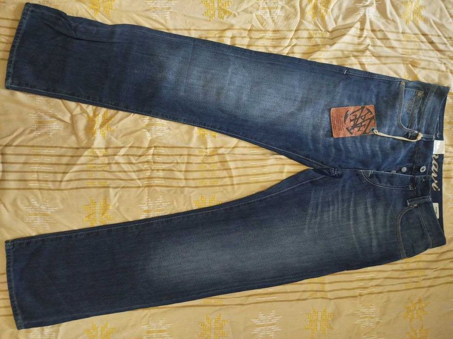 Продаю новые качественные  турецкие джинсы фирма MAVI звоните смело