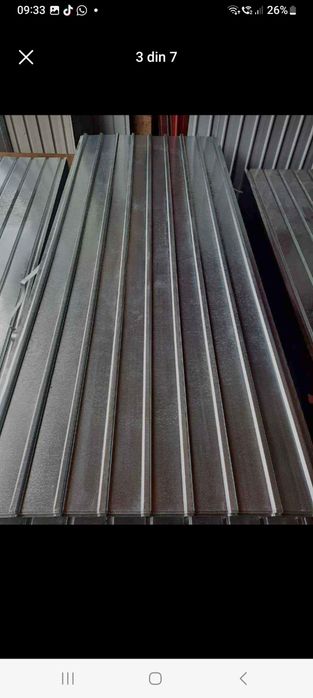 Vând tabla cutată zincata și color vișiniu sau maro