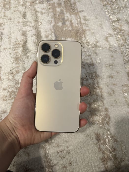 Iphone 13 pro gold