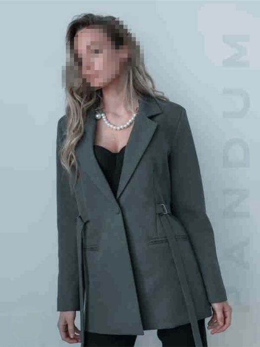 Брючный костюм 48 размера. Новый.