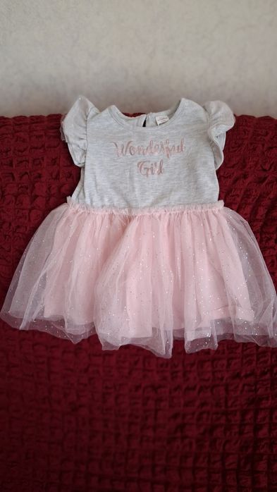 Продам детские  платья