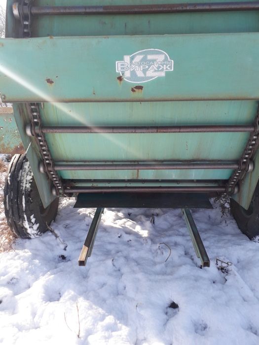 пресс-подборщик в отличном состоянии