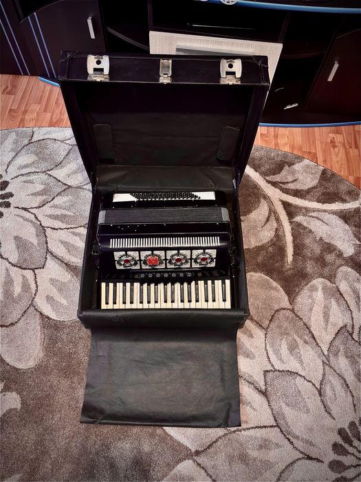 Acordeon Baile 96 bași
