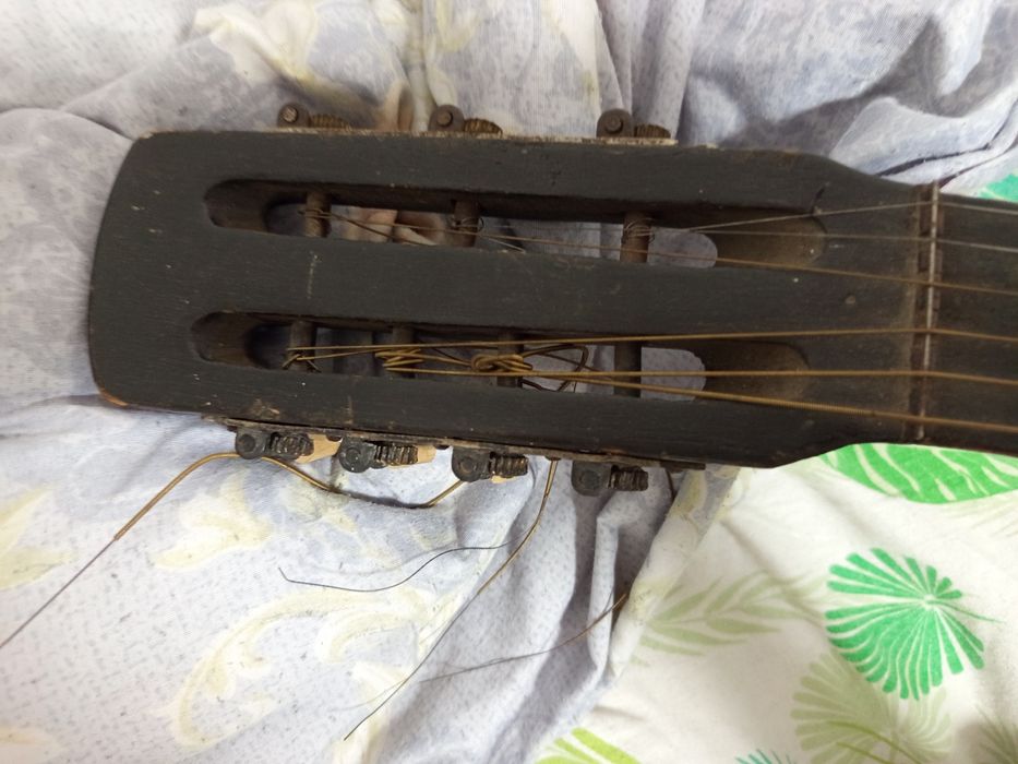 продам гитару ссср