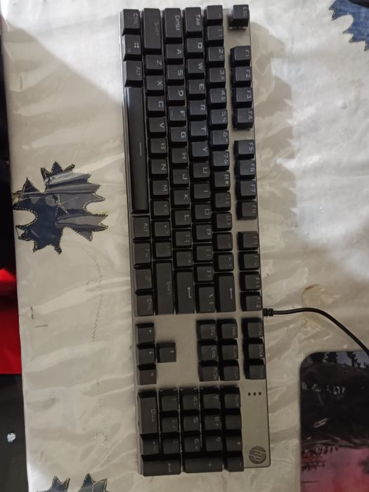 Продается Клавиатура Rgb документ коробка есть