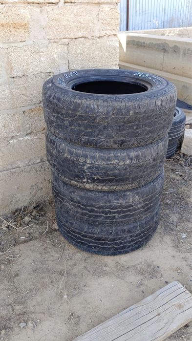 Продам покрышку r17