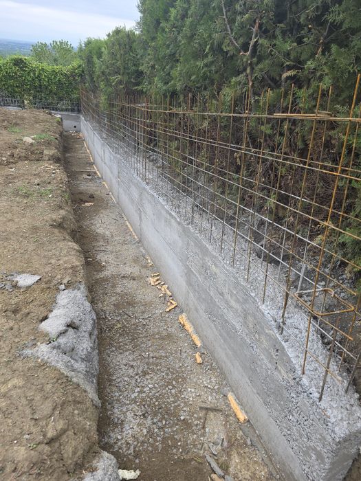 Цялостно изграждане на огради фундамет,метални пана или мрежа