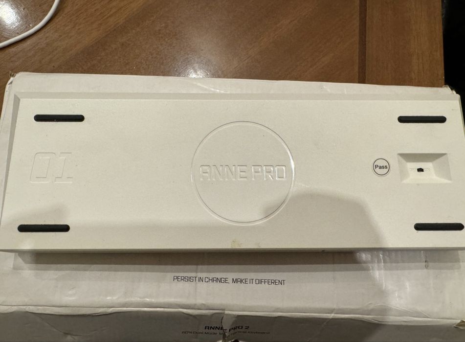 Клавиатура ANNE PRO 2