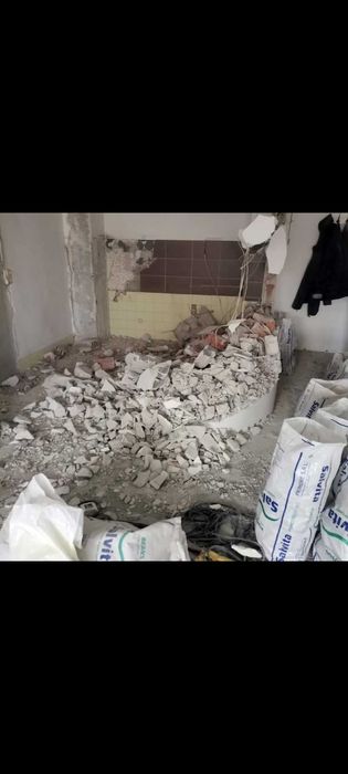 Кърти чисти извозва хамалски услуги