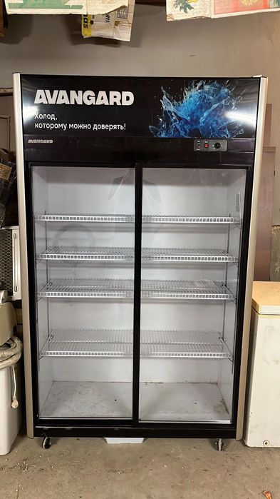 Холодильник для магазина