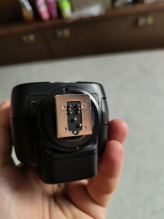 Вспышка Triopo TR 988 для Никон.