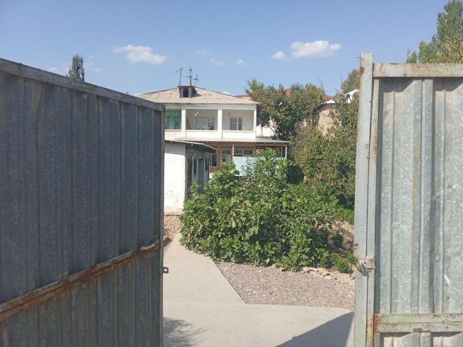 7 sotig parkenta yulni chetidan 200 metir sentiralni joyda