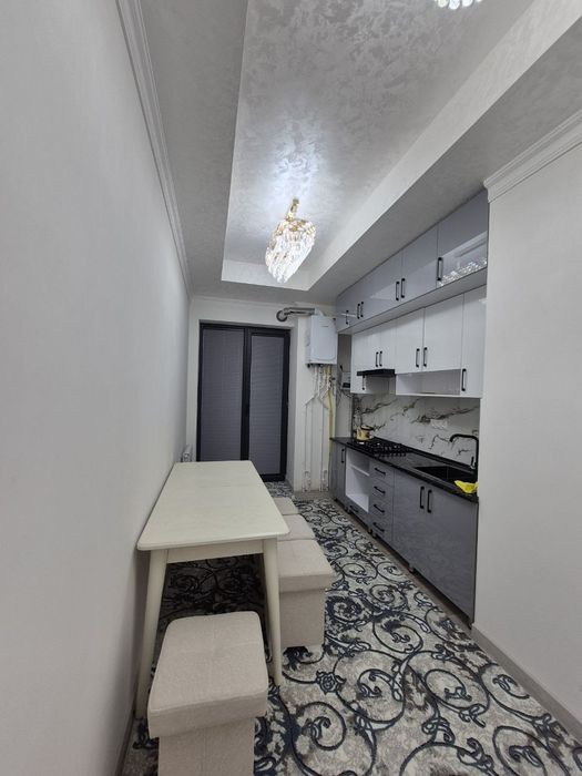 Яккасарой кушбеги навастройка 3 хонали квартира арендага берилади