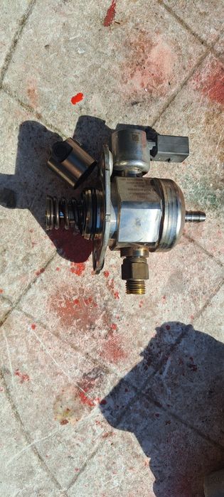 Pompa inalta 18 tsi motor BZB cod 06H 127 025 K