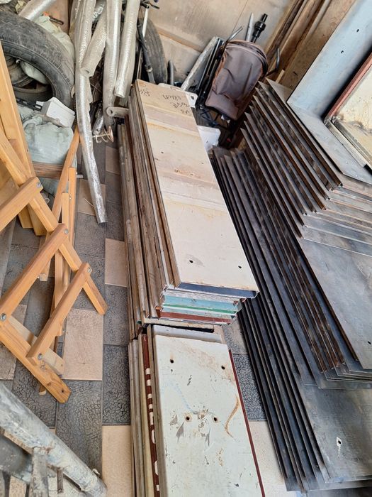 Аренда опалубка lesa
Арава
Бетонамешалка
Баек
Бадья
Стяжка опалубка
Б