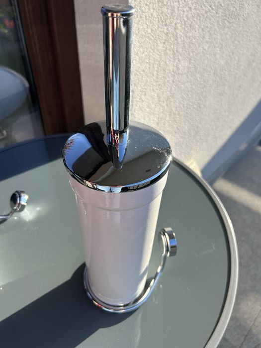 Set accesorii WC, perie si suport hartie igienica