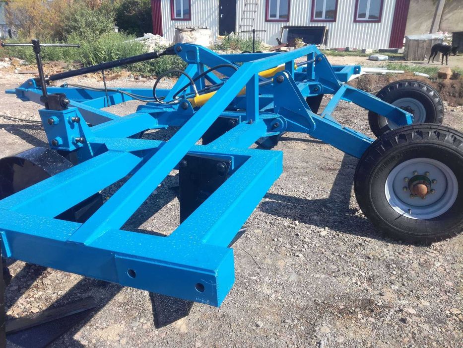 Плоскорез глубокорыхлитель ПГП-7