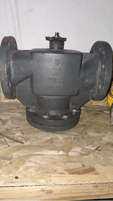 Регулятор перепада давления сидельный клапан