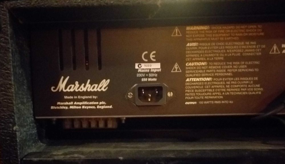 Combo Marshall Valvestate AVT 150 W