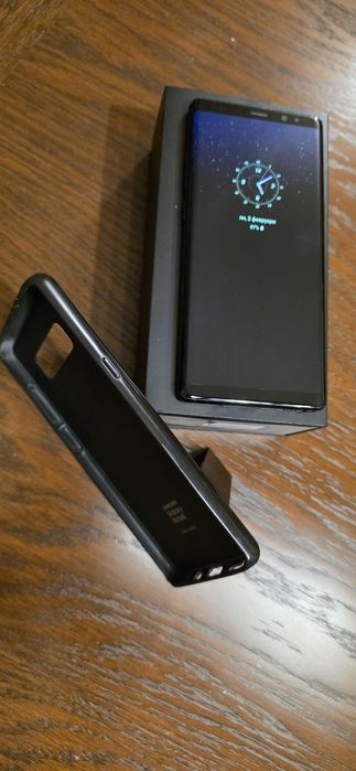 Samsung galaxy note 8+оригинален калъф Samsung!