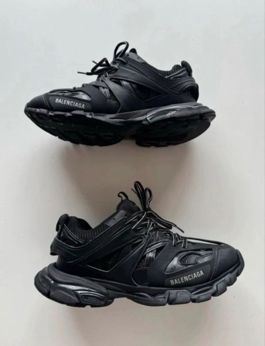 Balenciaga track