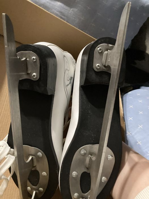 Коньки зимнее, утепленные