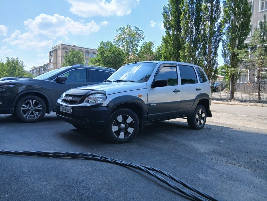 Продам Шевроле ниву.