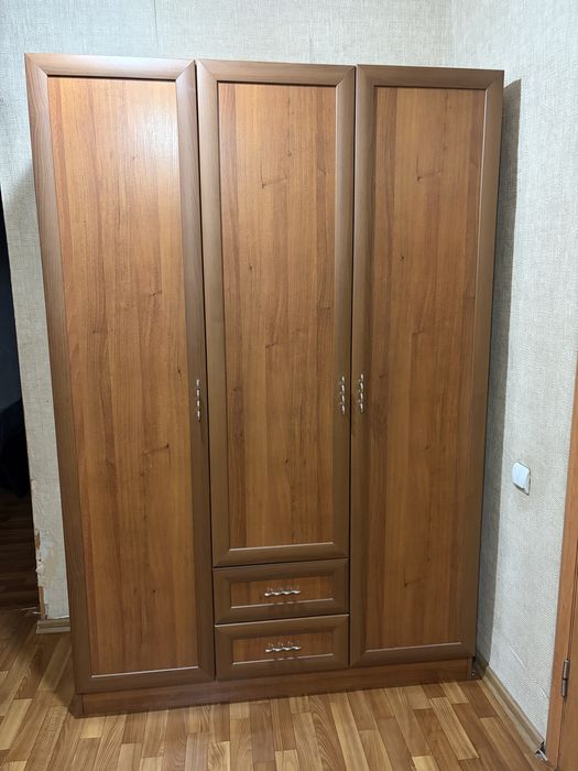 Шкаф удобный и вместительный