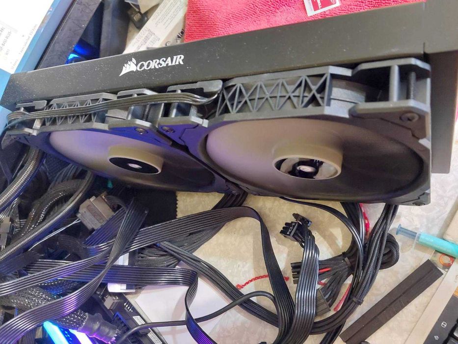 Corsair H115i Pro RGB - 280мм водно охлаждане за АМ4/АМ5