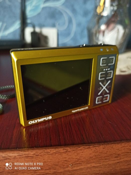 Продам цифровой фотоаппарат камера всё в комплекте почти новый