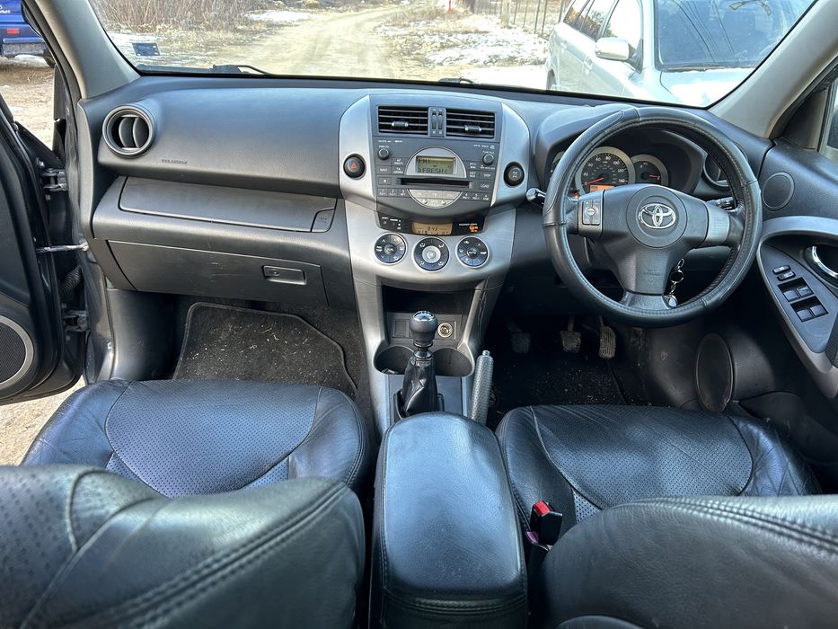 Тойота Рав4 Toyota Rav4 2.2 d4d 136 кс На части