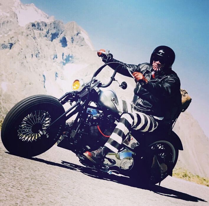 pantaloni  moto  grosi  in  dungi