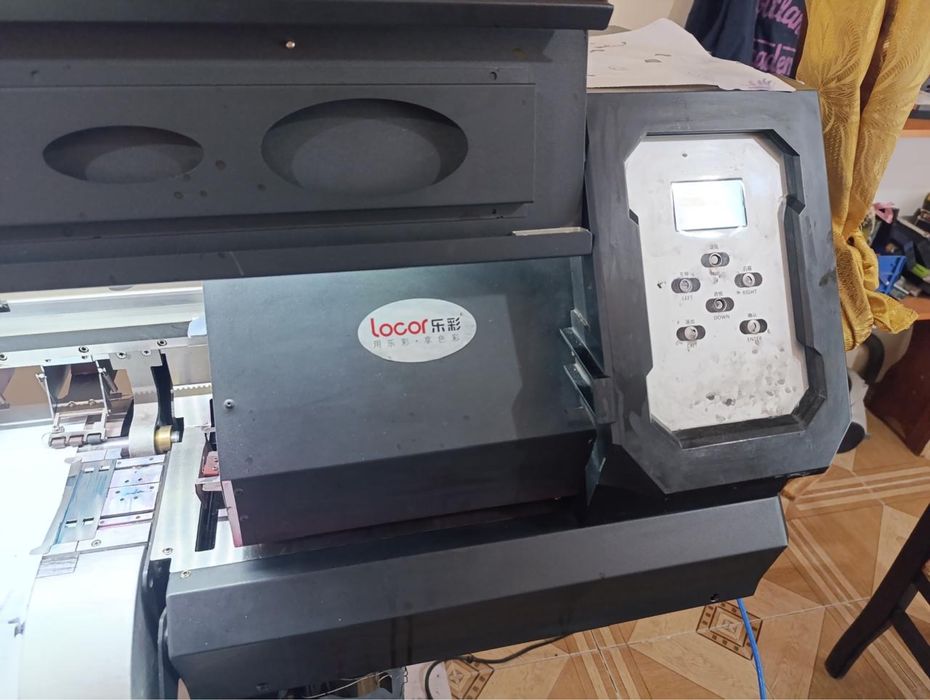 Продается широкоформатный принтер Locor.
