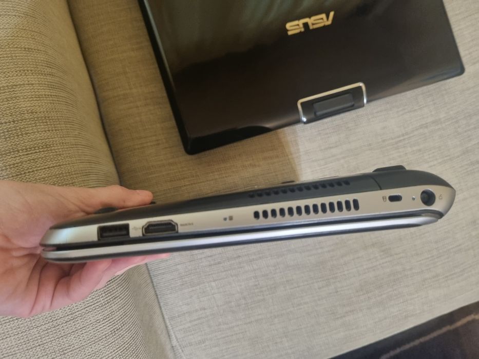 Лаптоп 　HP и Asus