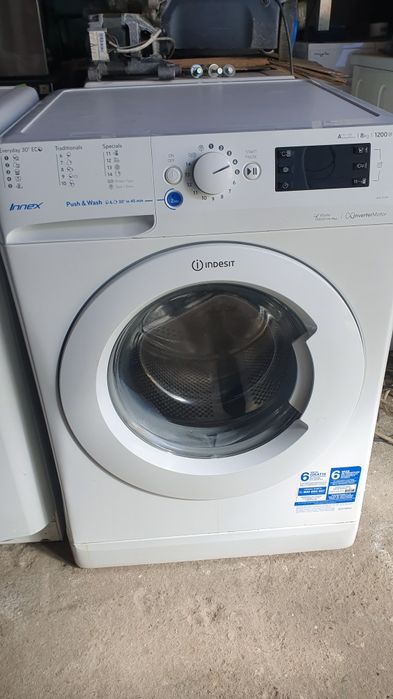 Vînd ușa mașina de spălat rufe hotpoint