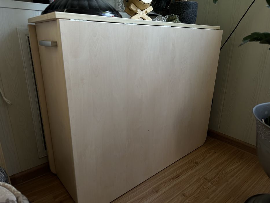 Стол книжка