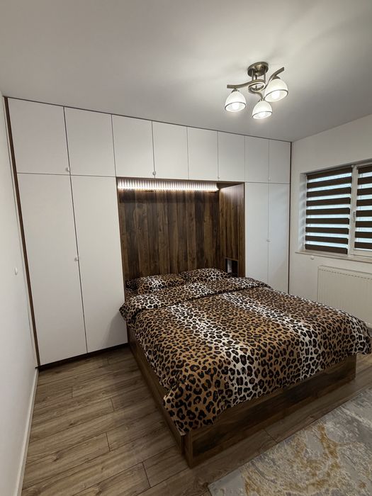Vand apartament Republicii