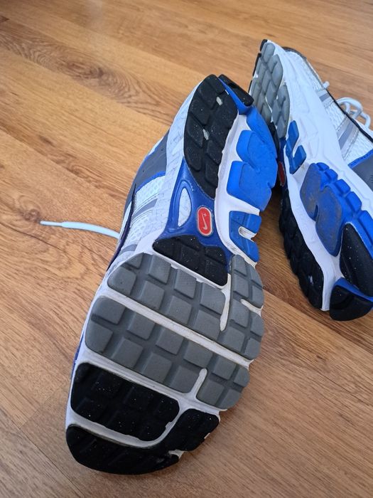 Маратонки Nike Strukture 13/43