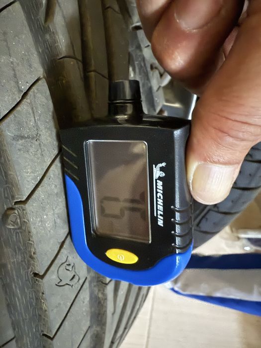 Джанти  с гуми 17 цола, 4 бр. 5х112 7Jx17Н2 ЕТ 49 Mercedes B