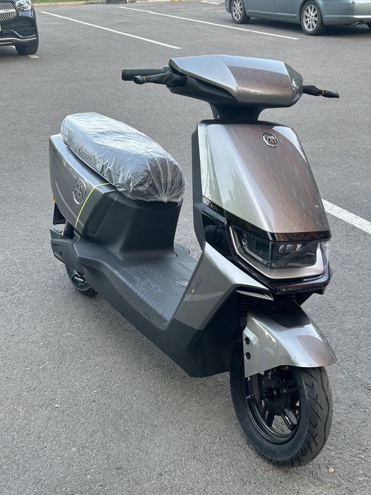 Электрический скутер AIMA 1000