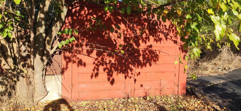 Къща с двор, лозе, басейн, беседка, кладенец с. Козаревец (Ст Загора)